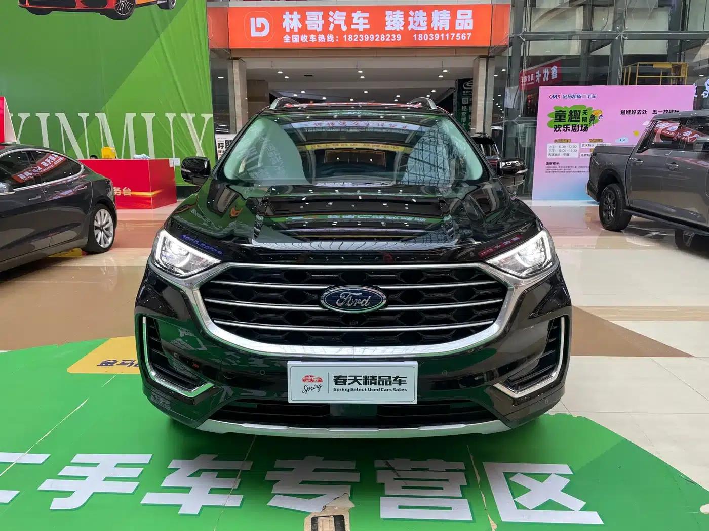 Edge 2021 Facelift PLUS EcoBoost 245 2WD Luxury 7-Seater — миниатюра 3