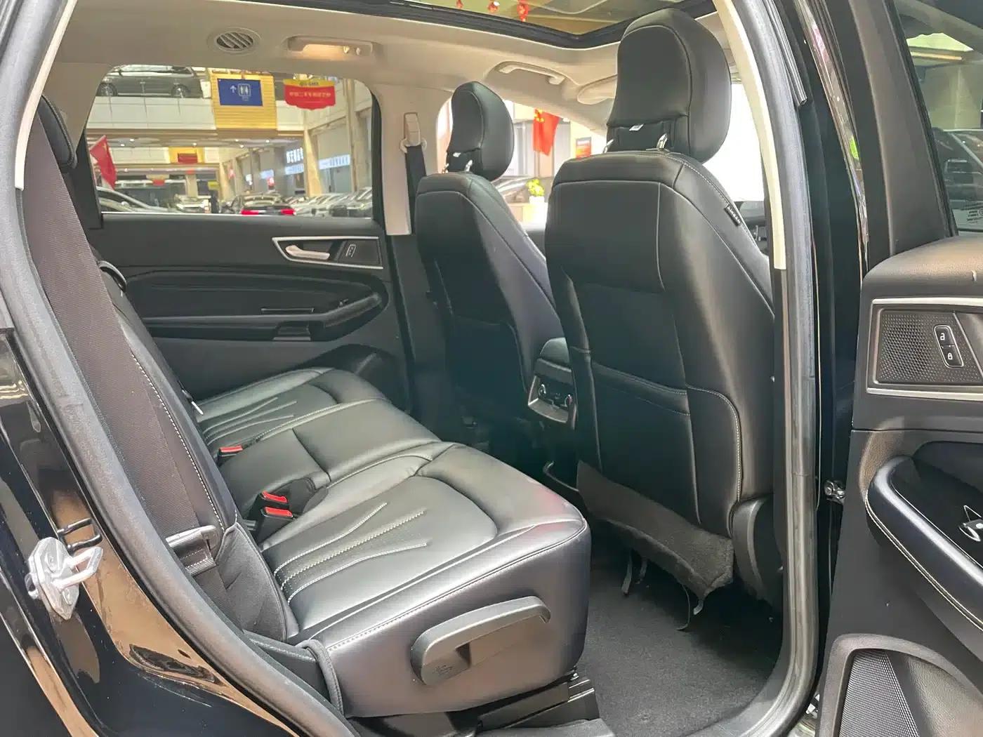 Edge 2021 Facelift PLUS EcoBoost 245 2WD Luxury 7-Seater — миниатюра 10