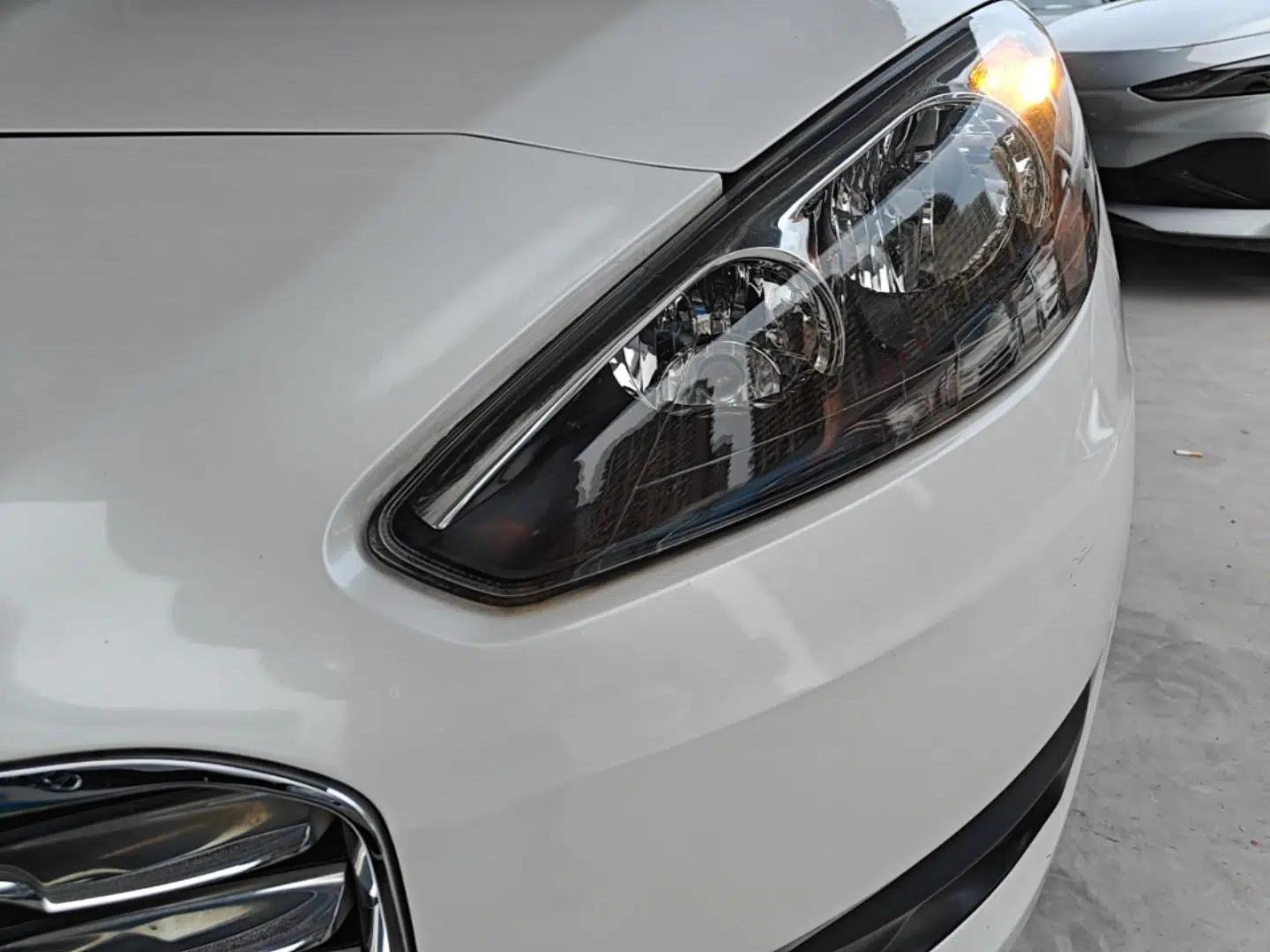 Peugeot 308 2014 Enjoyment Edition Classic 1.6L Automatic Fashion Model — миниатюра 8