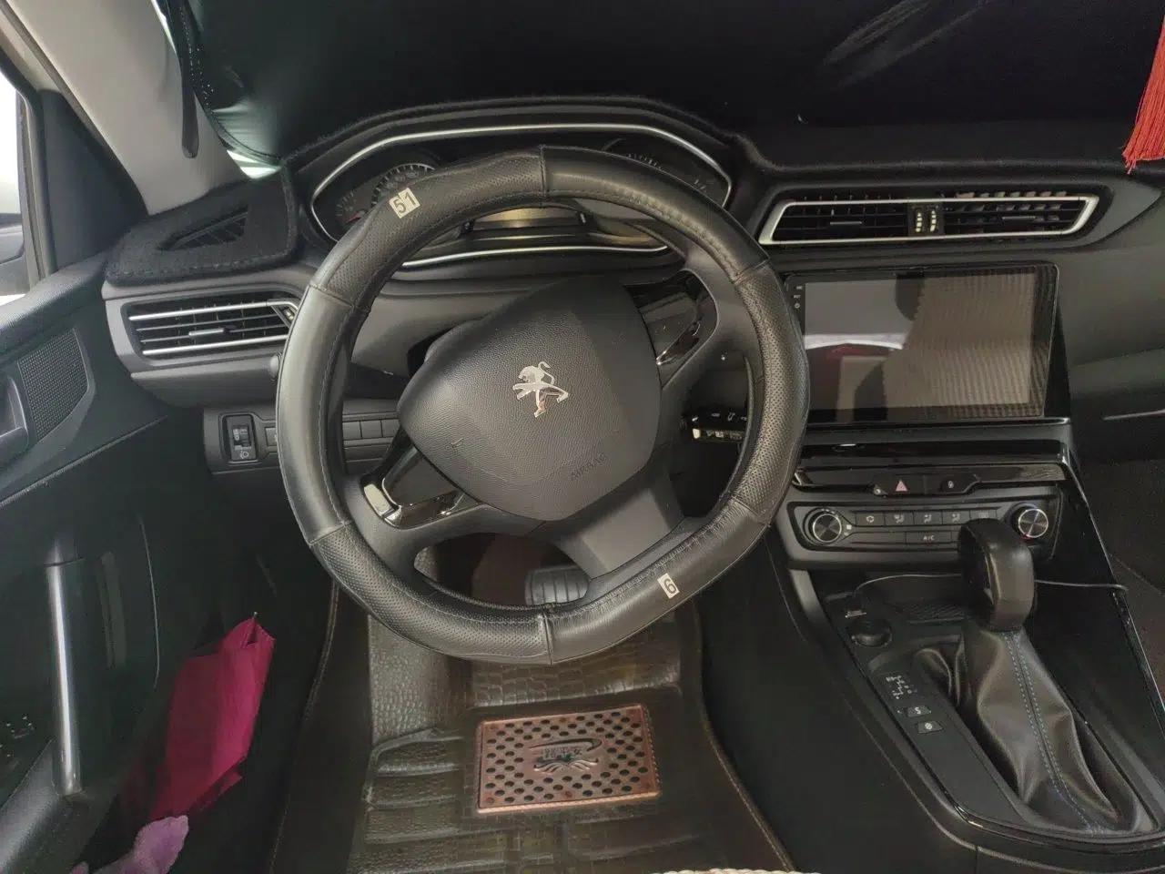 Peugeot 308 2016 1.6L Automatic Fashion Edition — миниатюра 10