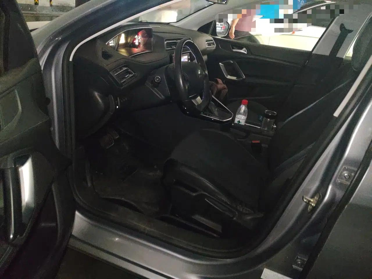 Peugeot 308 2016 1.6L Automatic Luxury Edition — миниатюра 16