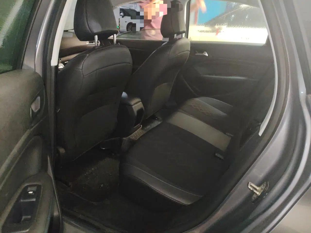 Peugeot 308 2016 1.6L Automatic Luxury Edition — миниатюра 17