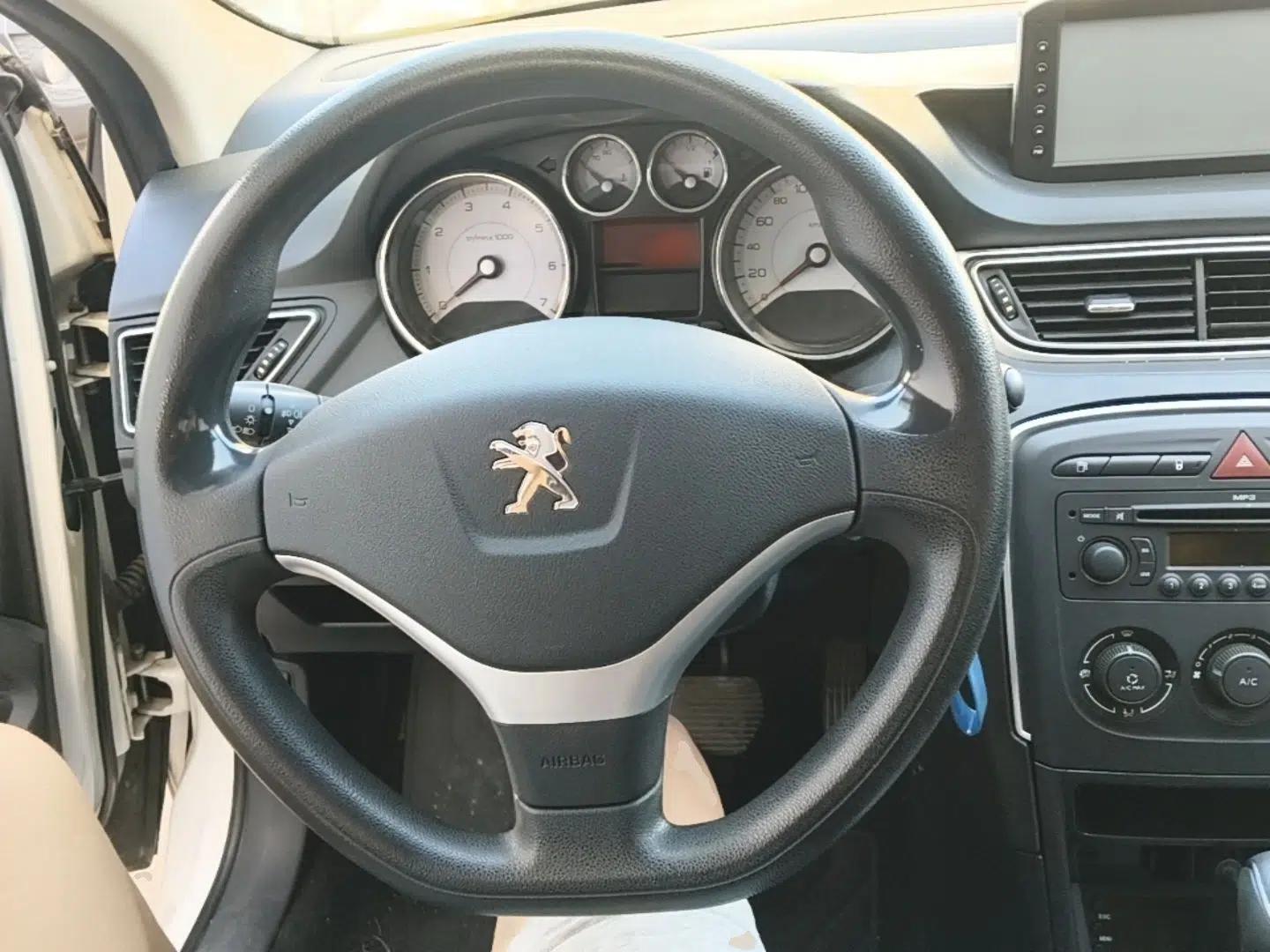 Peugeot 308 2013 1.6L Automatic YouShang Model — миниатюра 13