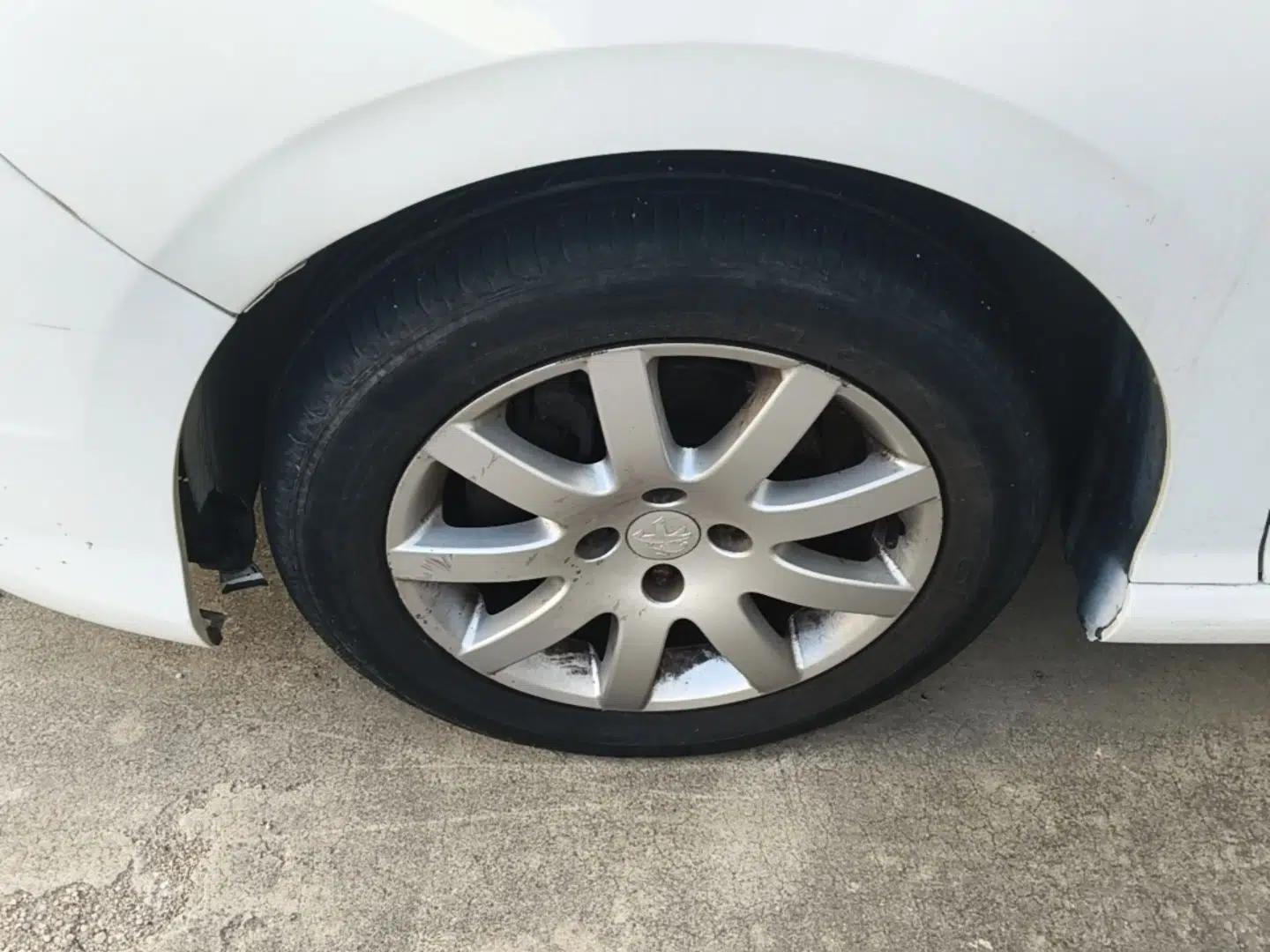 Peugeot 308 2013 1.6L Automatic YouShang Model — миниатюра 10