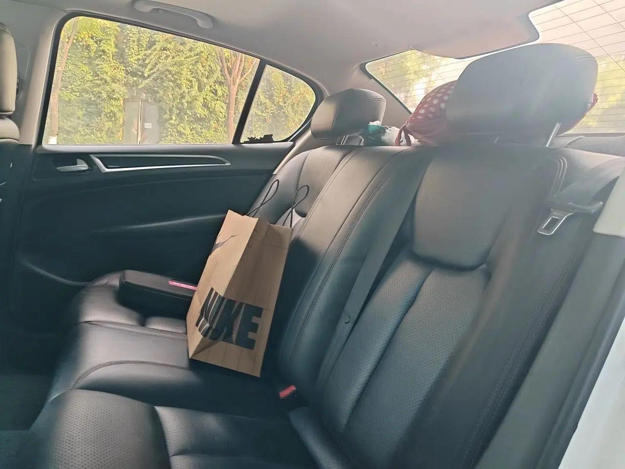 Peugeot 308 2012 1.6L Manual Fashion Edition — миниатюра 17