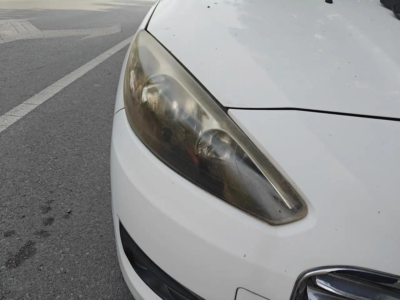 Peugeot 308 2012 1.6L Manual Fashion Edition — миниатюра 7