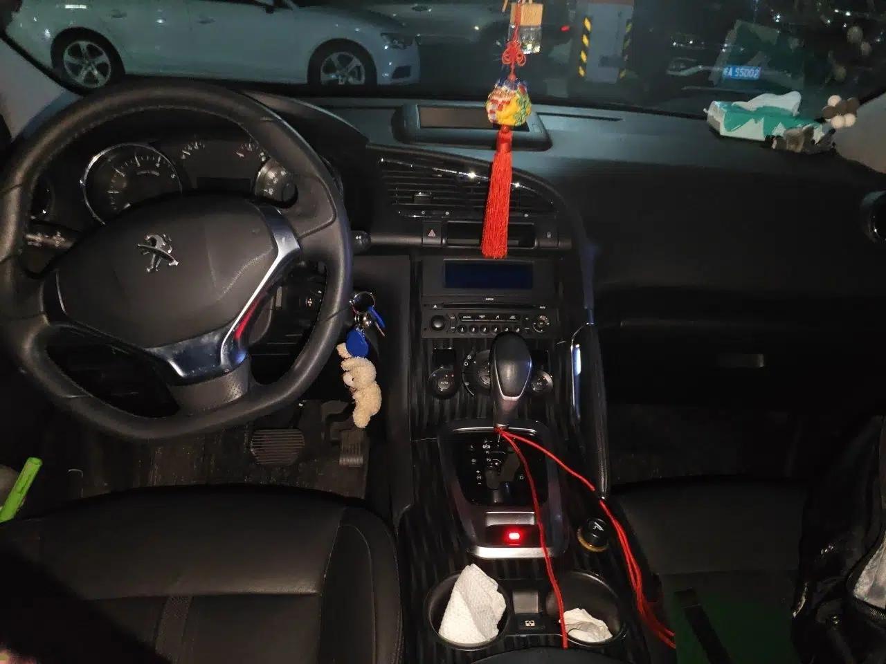 Peugeot 3008 2013 2.0L Automatic Trend Edition — миниатюра 9