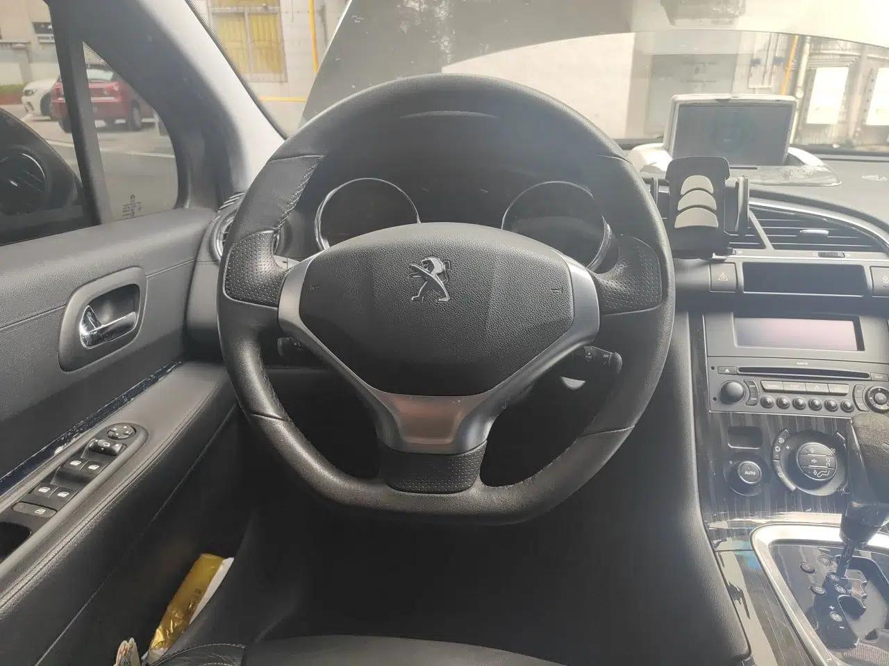 Peugeot 3008 2013 2.0L Automatic Trend Edition — миниатюра 10