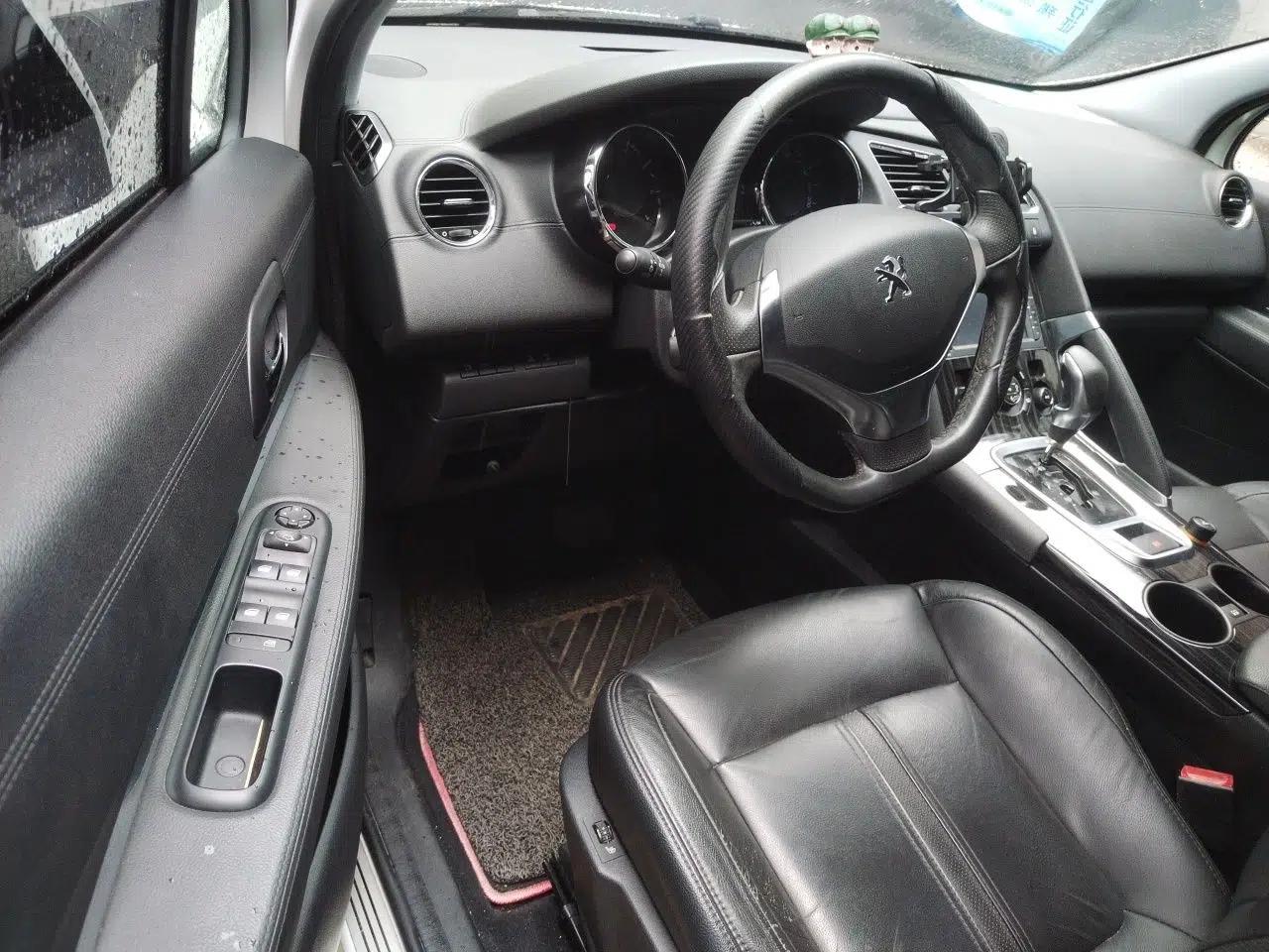 Peugeot 3008 2015 2.0L Automatic Trend Edition — миниатюра 13