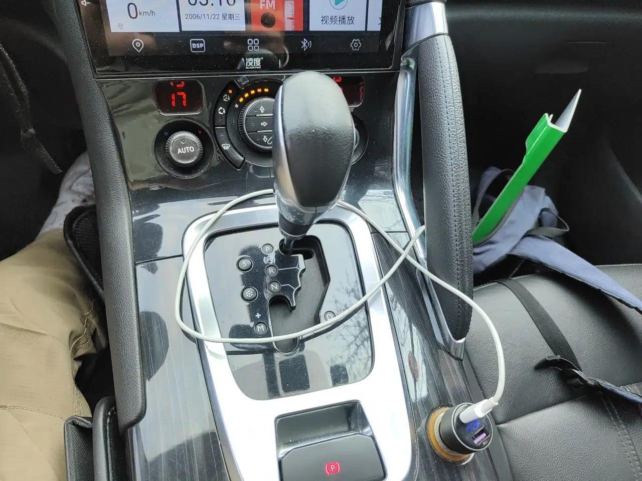 Peugeot 3008 2013 1.6THP Automatic Prestige Edition — миниатюра 14
