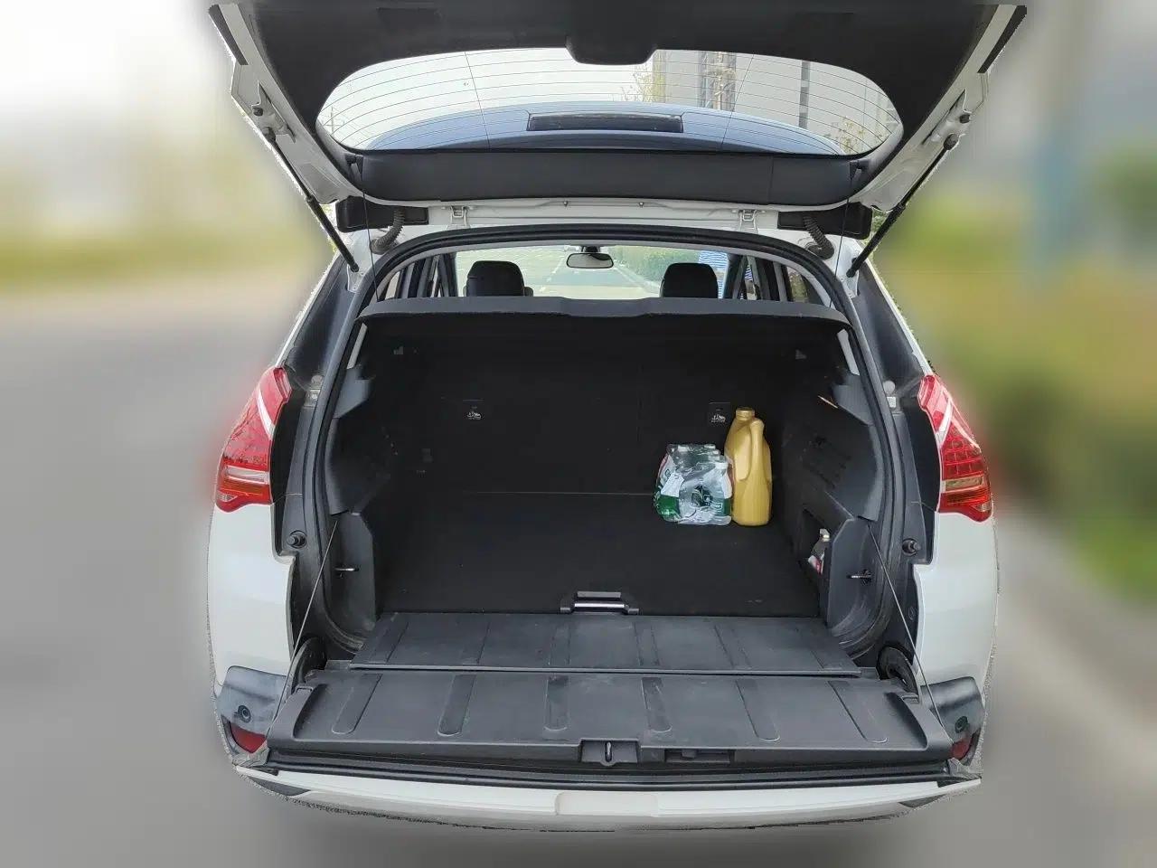 Peugeot 3008 2013 1.6THP Automatic Prestige Edition — миниатюра 19