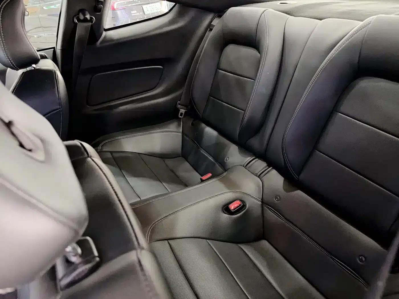 2015 Mustang 2.3T Performance Edition — миниатюра 5