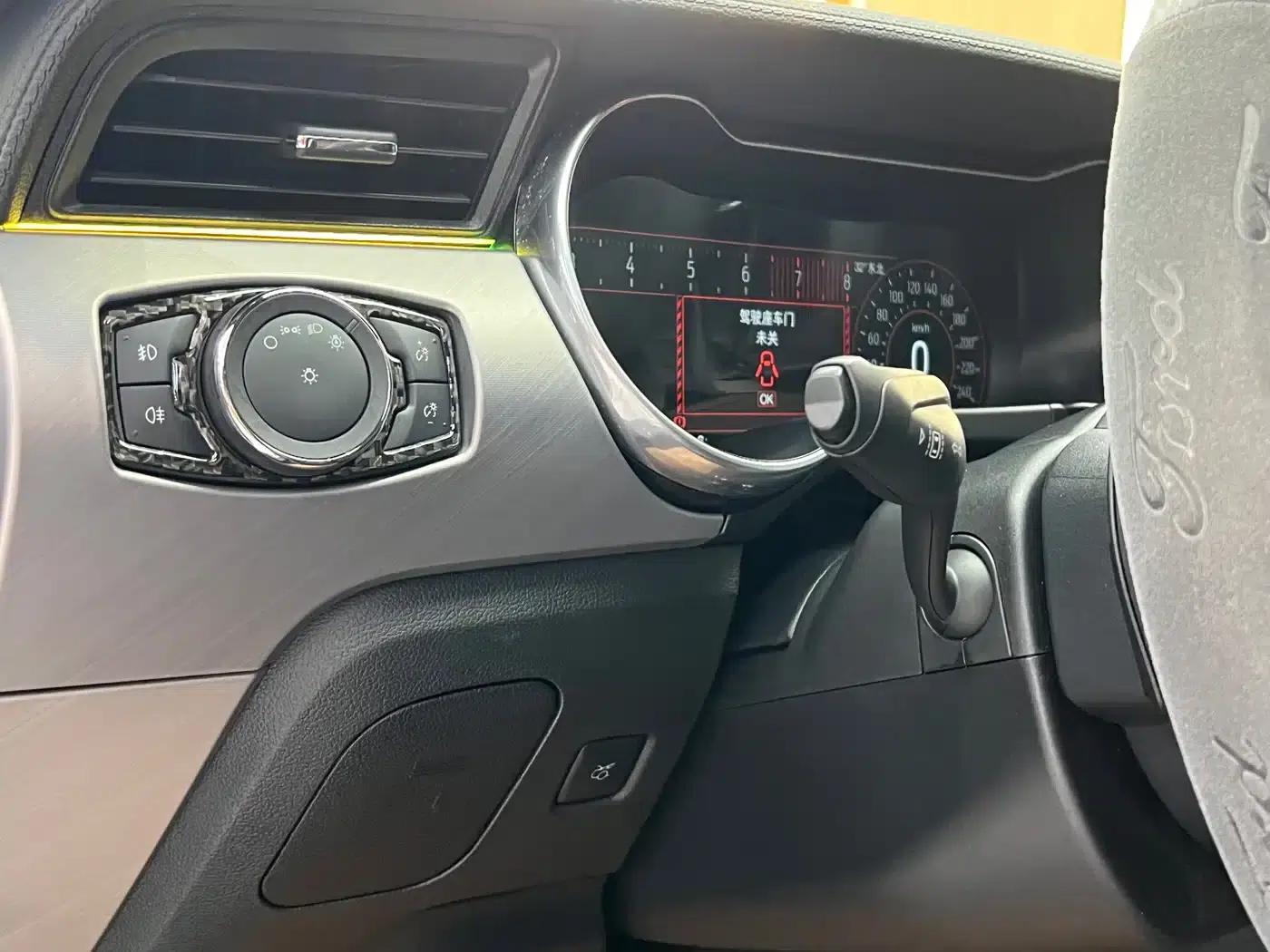 2019 Mustang 2.3L EcoBoost — миниатюра 23