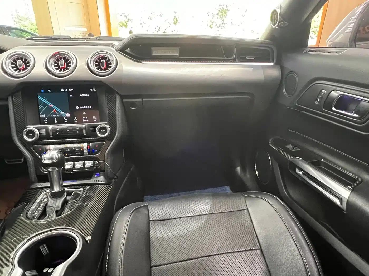 2019 Mustang 2.3L EcoBoost — миниатюра 31