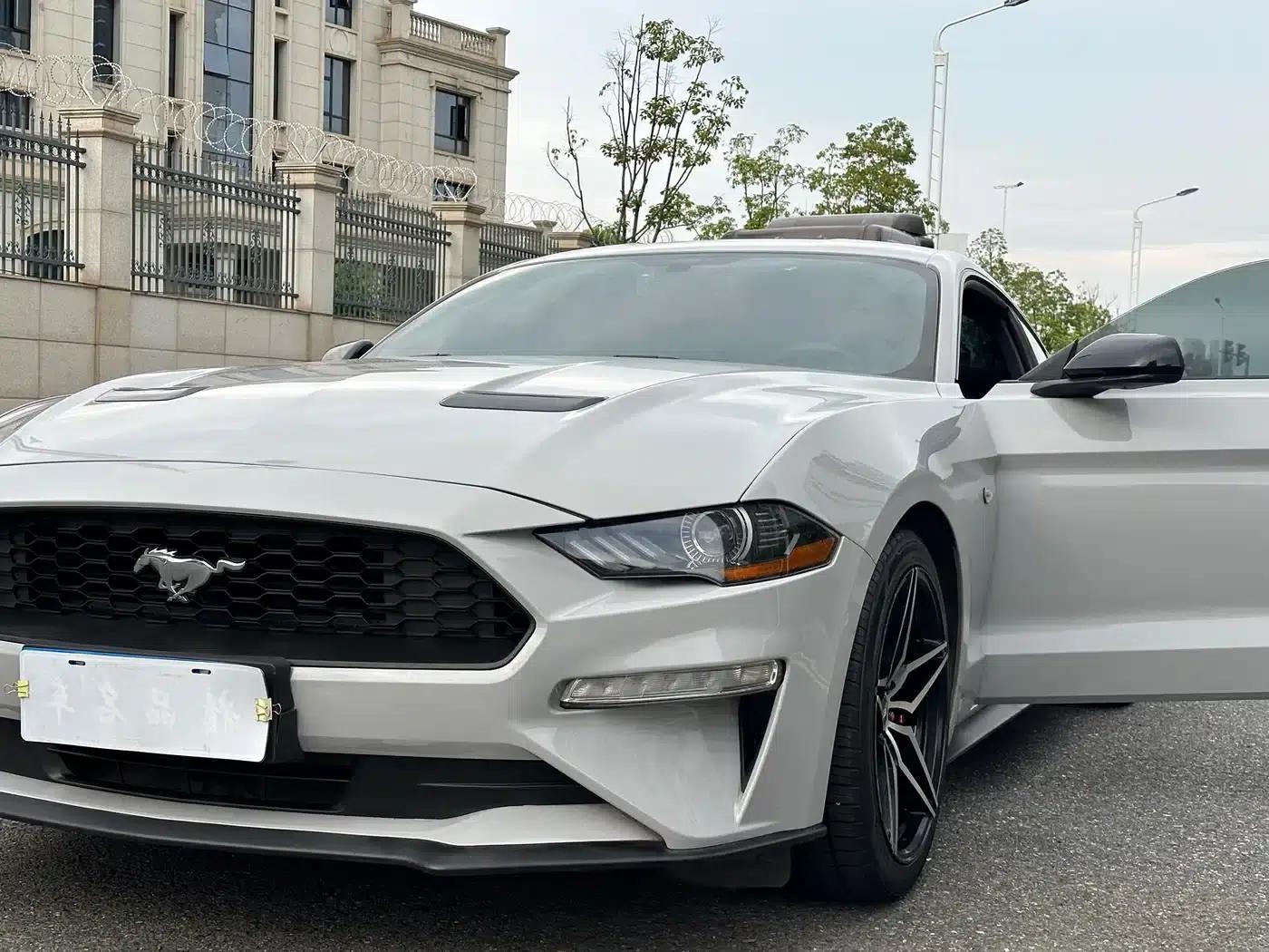 2017 Mustang 2.3T Performance Edition — миниатюра 16