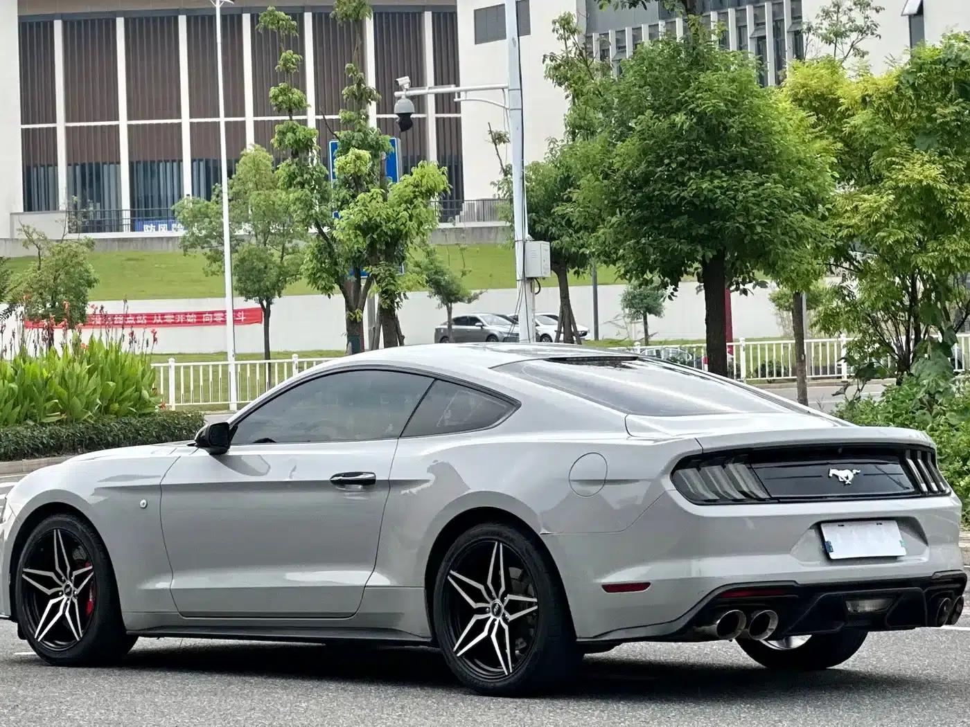 2017 Mustang 2.3T Performance Edition — миниатюра 5