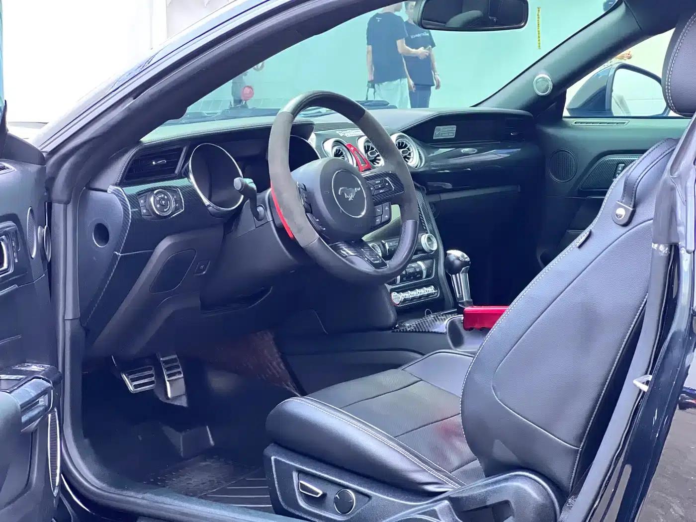 2015 Mustang 2.3T Sport Edition — миниатюра 6