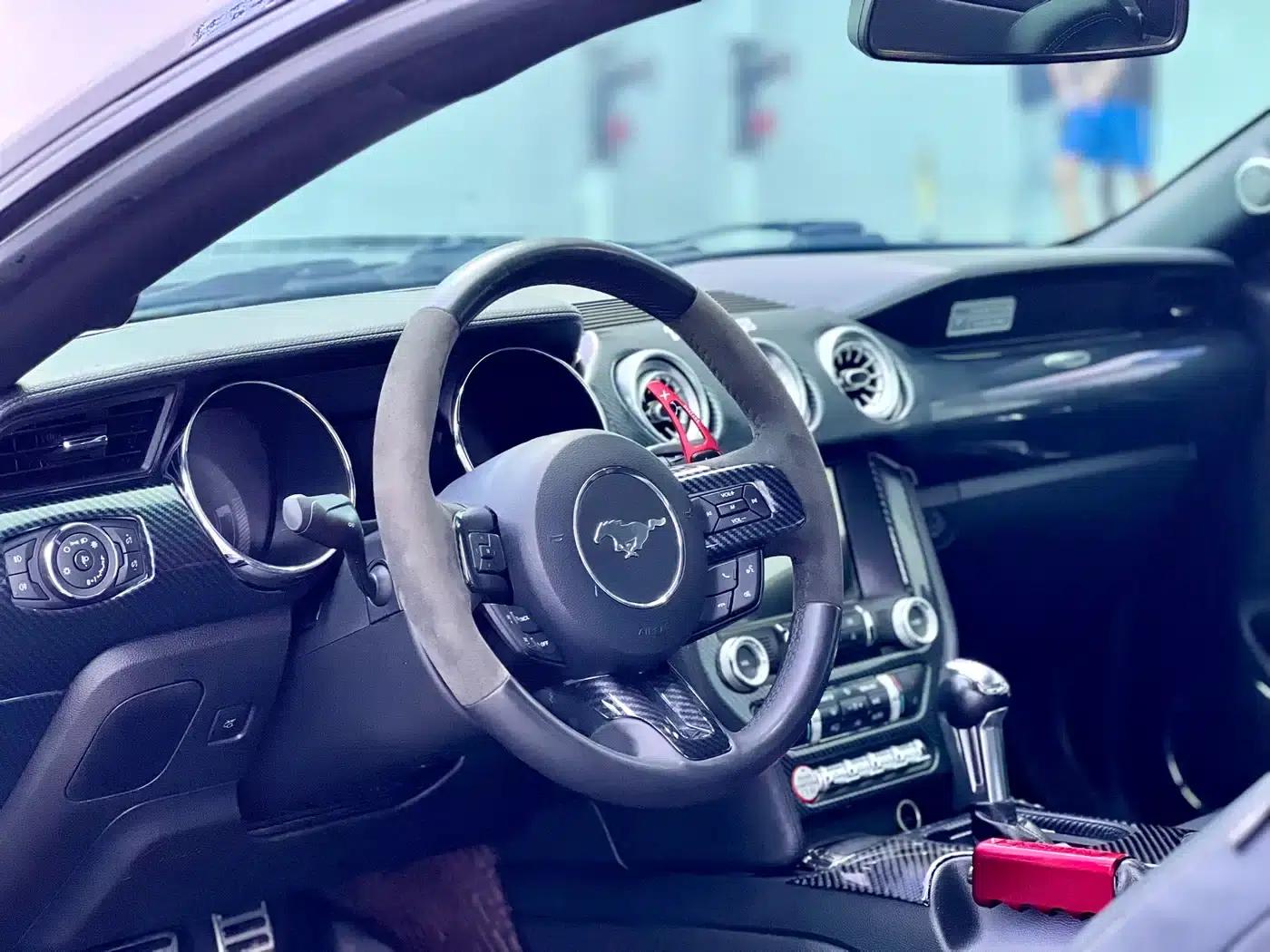 2015 Mustang 2.3T Sport Edition — миниатюра 7