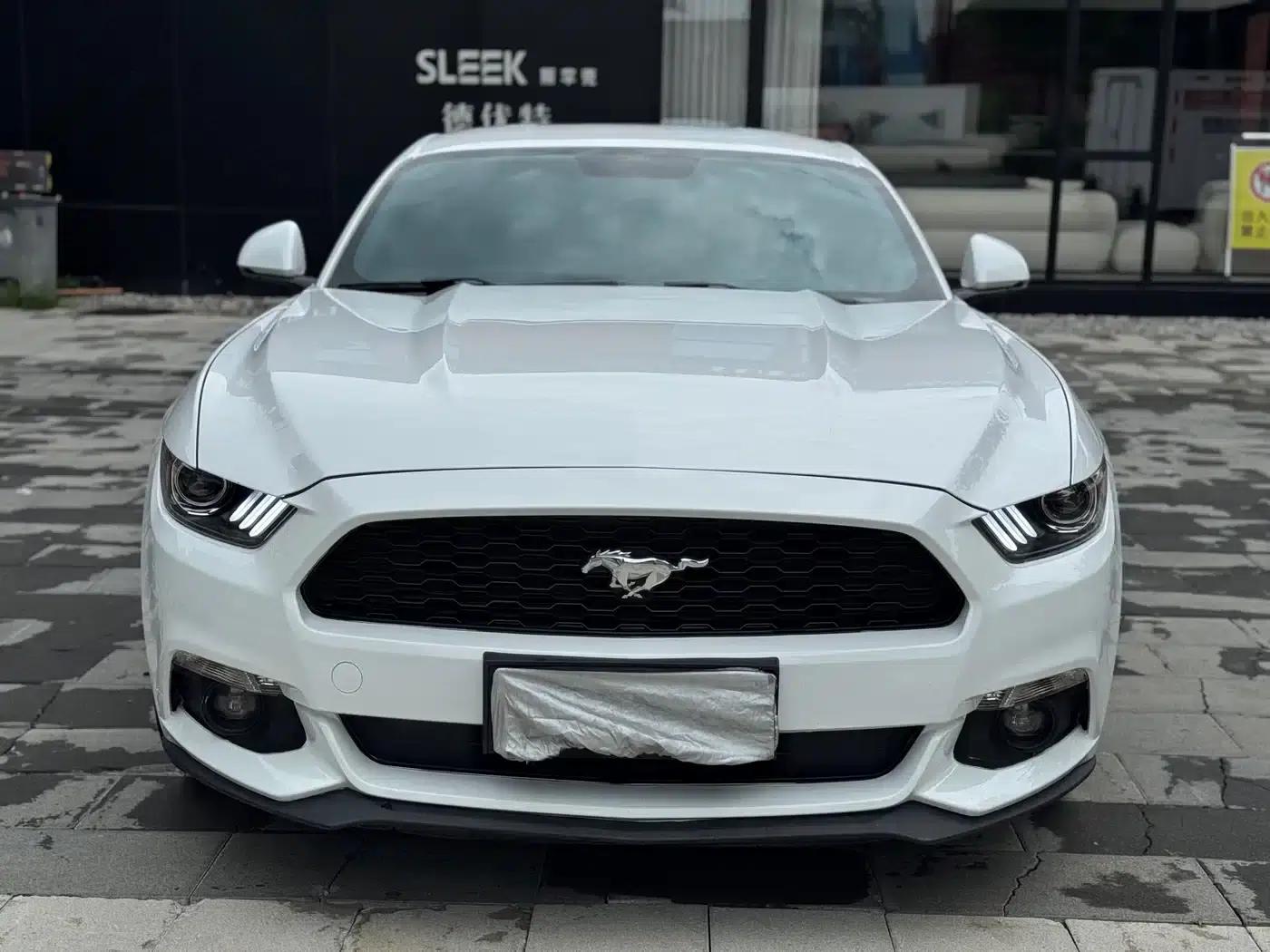 2016 Mustang 2.3T Performance Edition — миниатюра 2