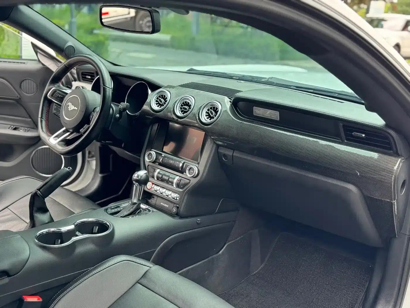 2016 Mustang 2.3T Performance Edition — миниатюра 12