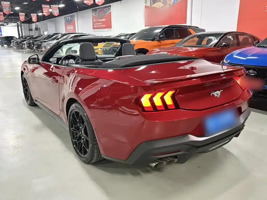 2024 Mustang 2.3T EcoBoost Convertible Sport — миниатюра 11
