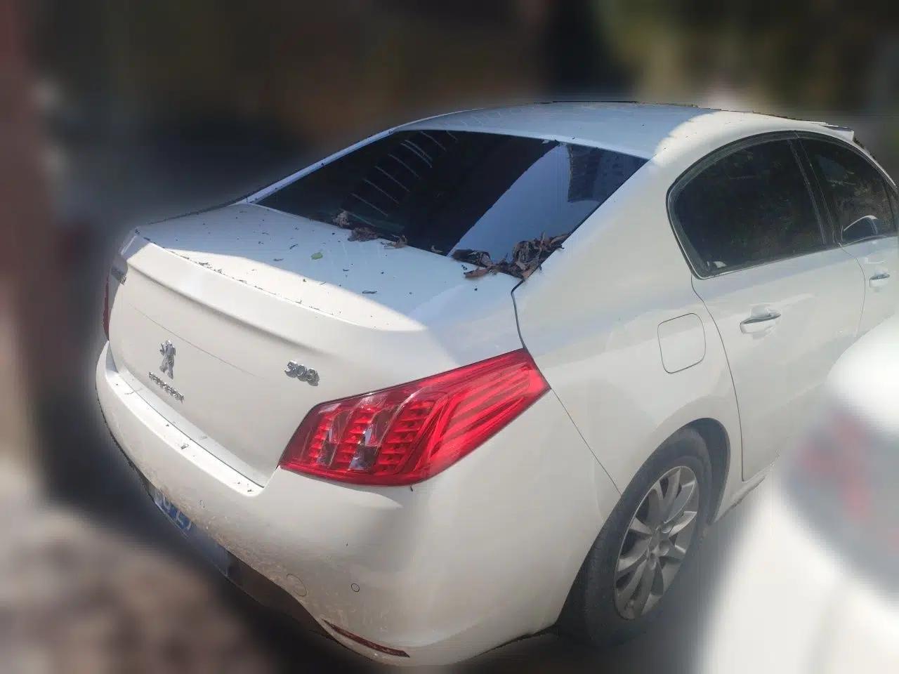 Peugeot 508 2013 2.0L 2nd Anniversary Edition with Automatic Sunroof – Classic Version — миниатюра 6