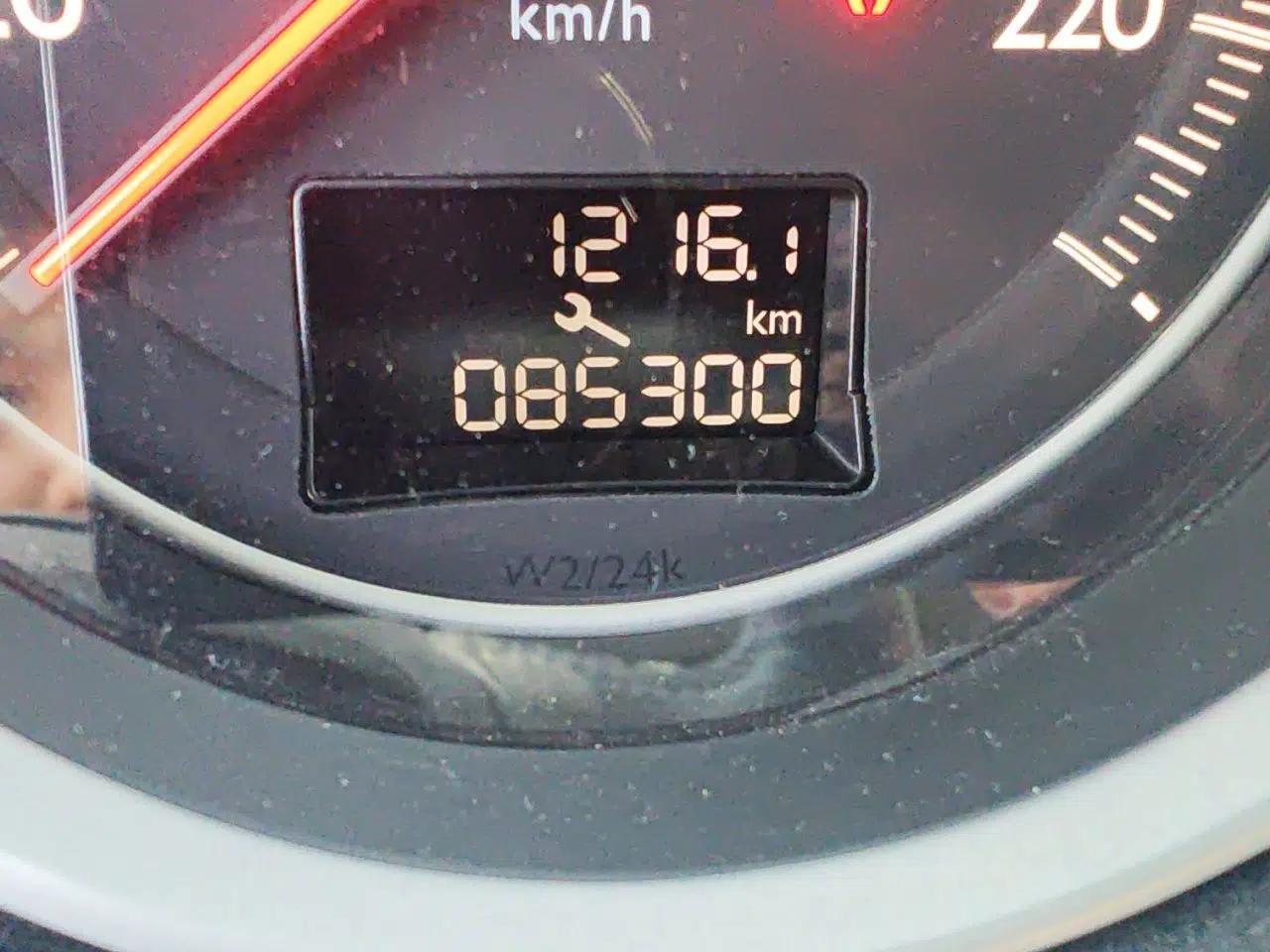 Peugeot 508 2013 2.0L 2nd Anniversary Edition Automatic Smart Enjoyment Version — миниатюра 12