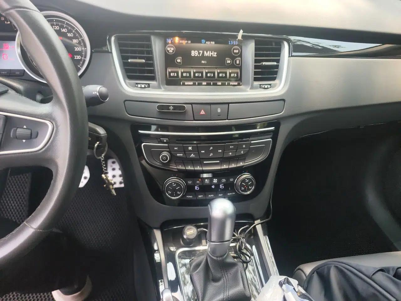 Peugeot 508 2013 2.0L 2nd Anniversary Edition Automatic Smart Enjoyment Version — миниатюра 13