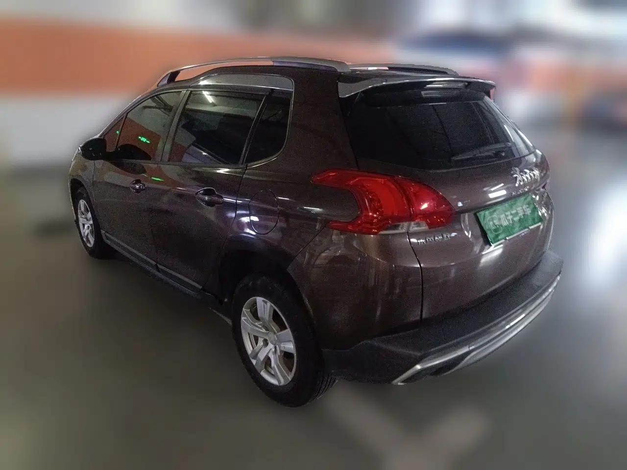 Peugeot 2008 2015 1.6L Automatic Playcool Edition — миниатюра 4
