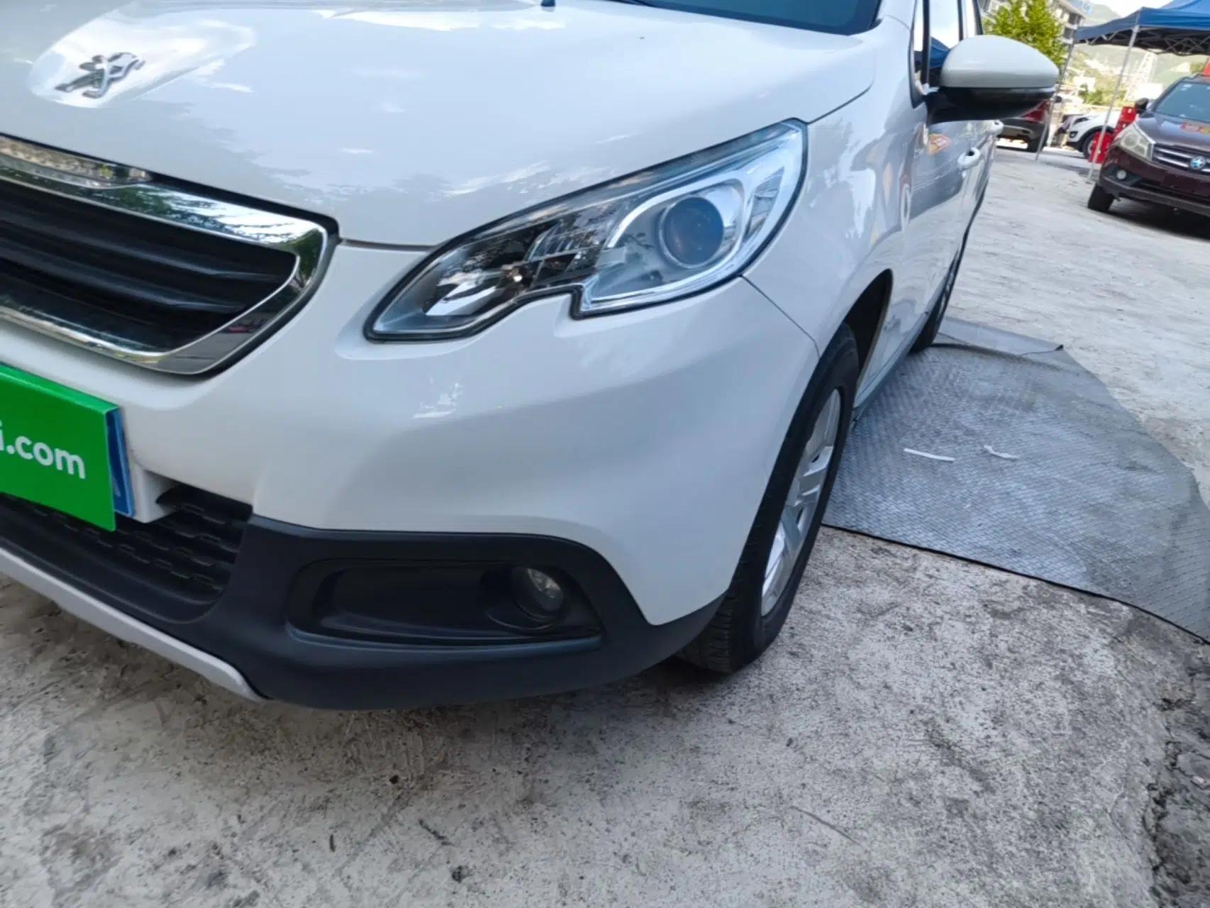 Peugeot 2008 2014 1.6L Automatic Trend Edition — миниатюра 8