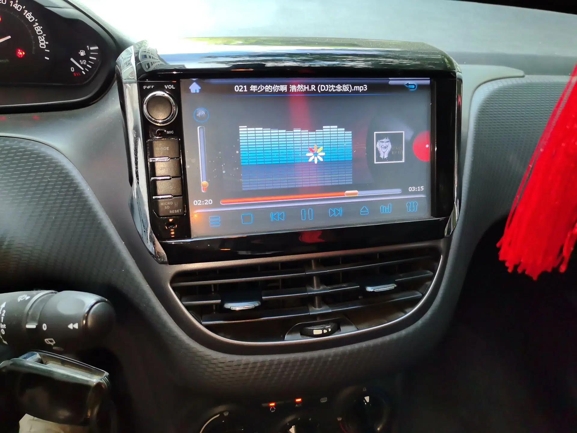 Peugeot 2008 2014 1.6L Manual Trend Edition — миниатюра 13