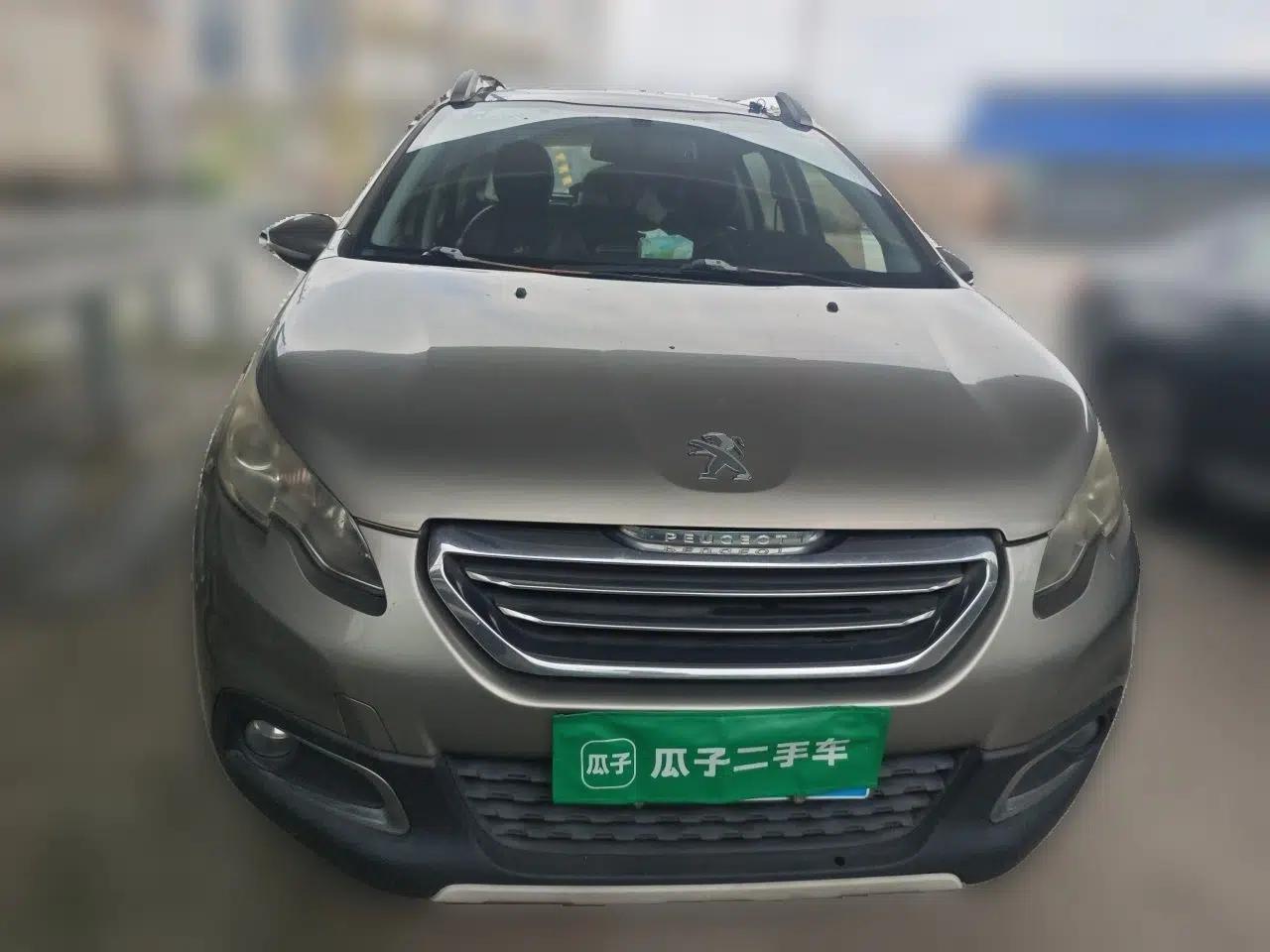 Peugeot 2008 2016 230THP Automatic Fashion Edition — миниатюра 2