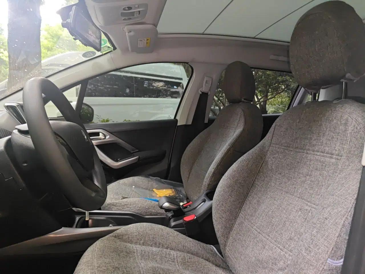 Peugeot 2008 2014 1.6L Automatic Fashion Edition — миниатюра 15