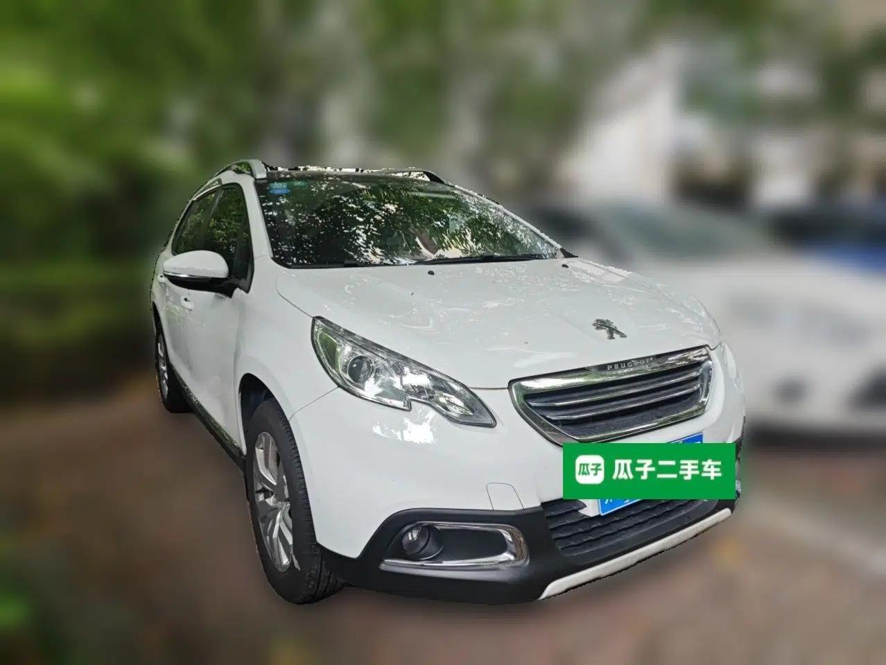 Peugeot 2008 2014 1.6L Automatic Fashion Edition — миниатюра 3