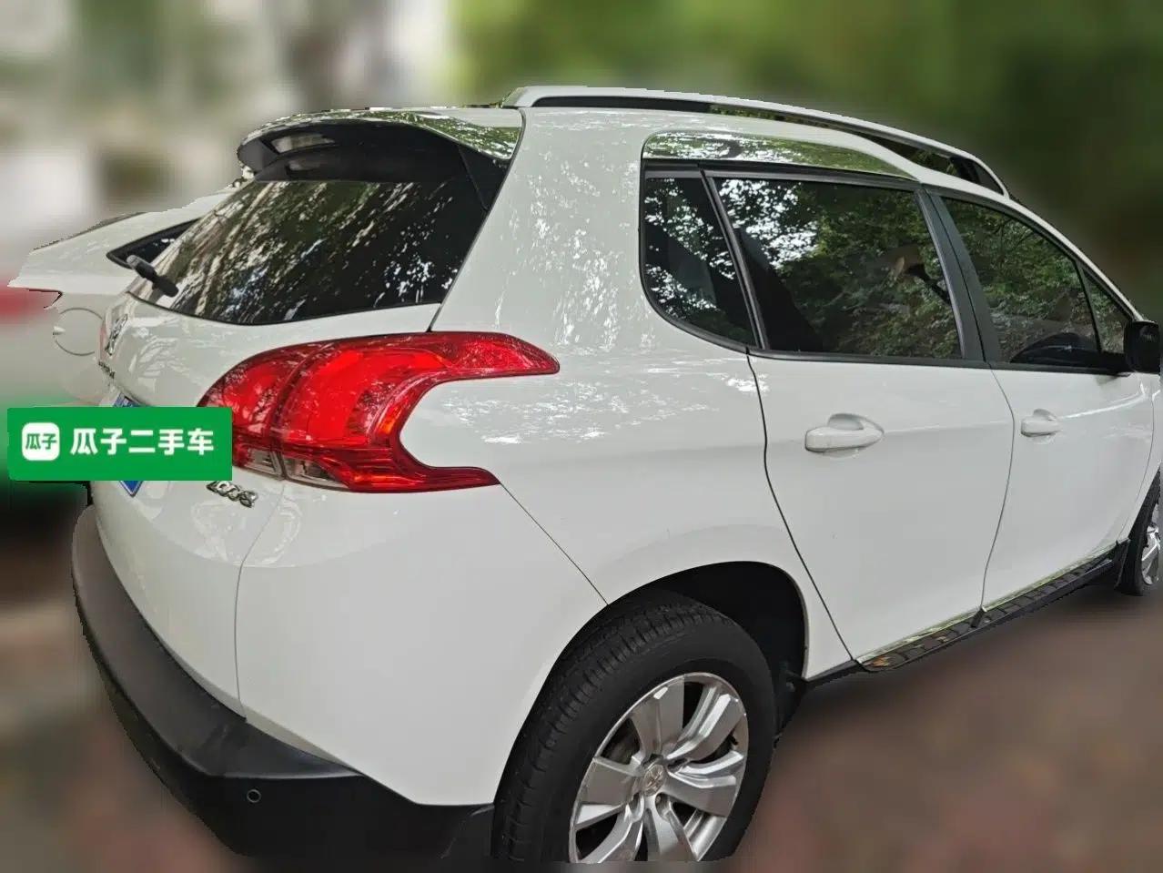 Peugeot 2008 2014 1.6L Automatic Fashion Edition — миниатюра 6