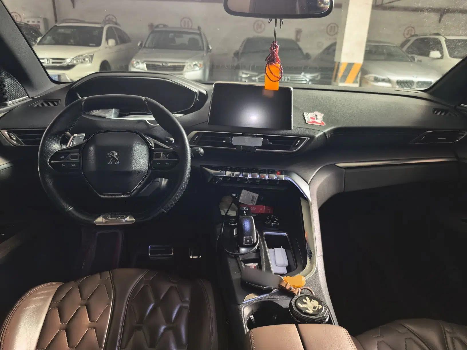 Peugeot 5008 2017 380THP 7-Seater Luxury GT Edition — миниатюра 9