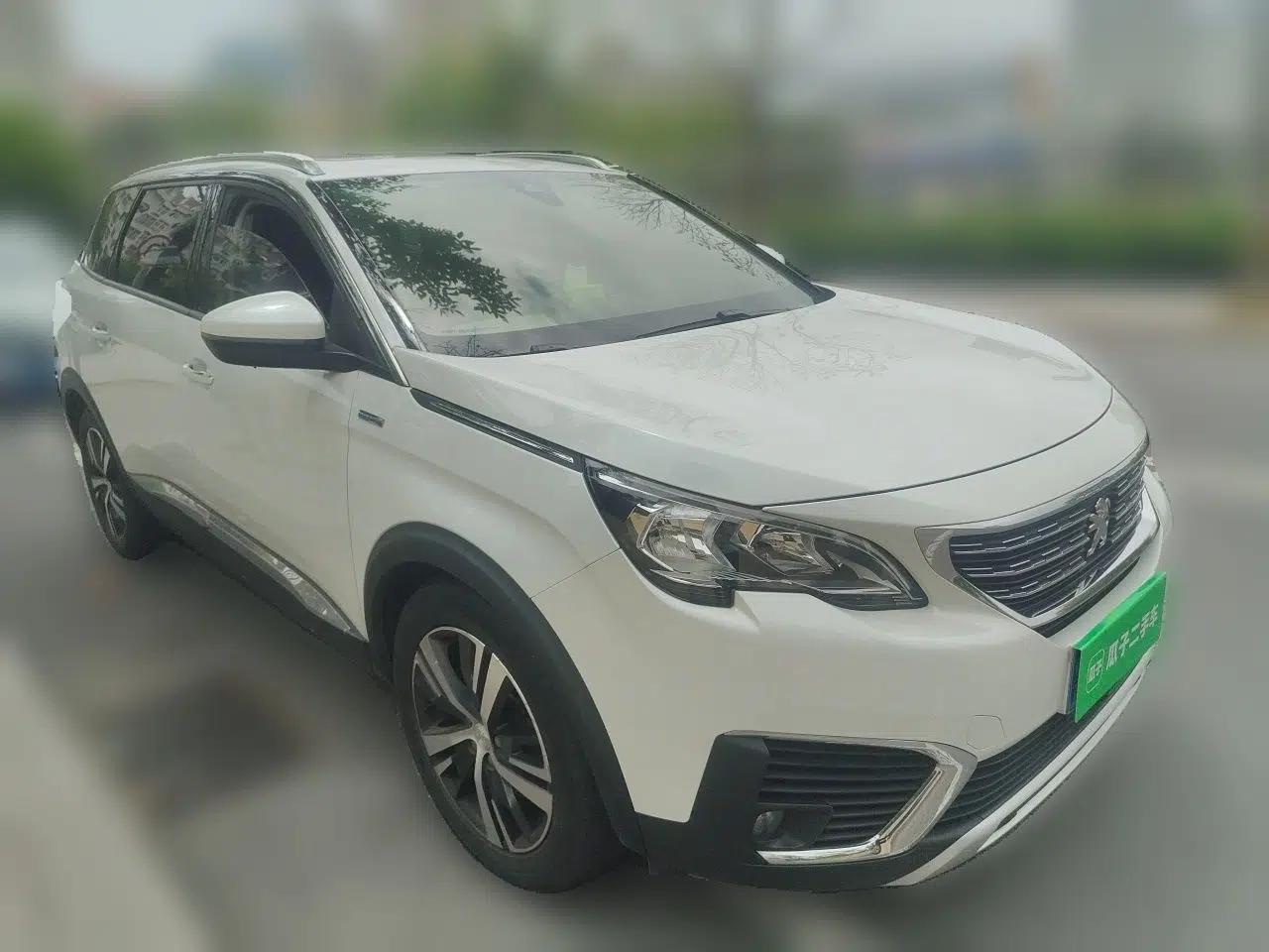 Peugeot 5008 2017 380THP 7-Seater Elite Edition — миниатюра 3