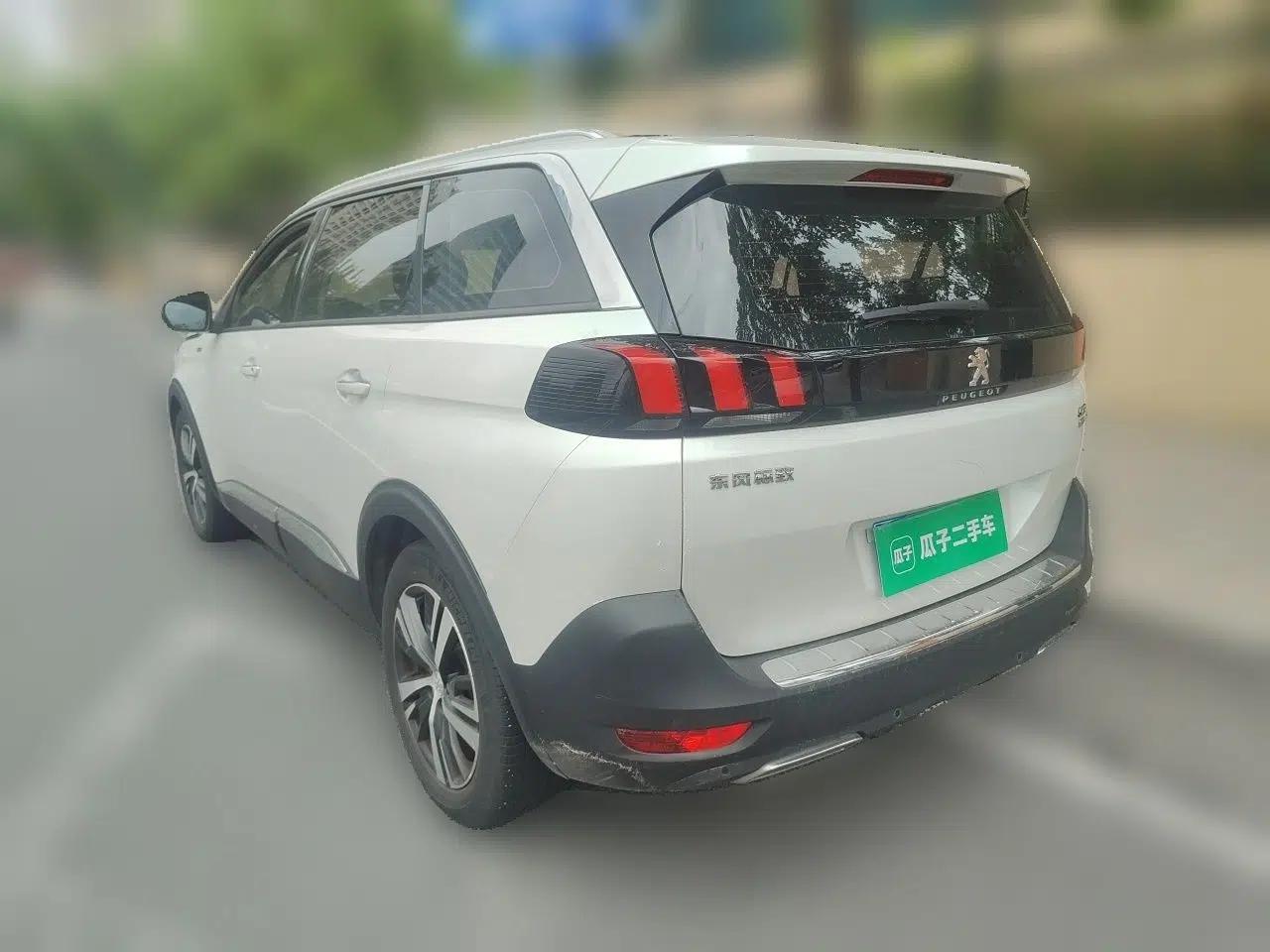 Peugeot 5008 2017 380THP 7-Seater Elite Edition — миниатюра 4