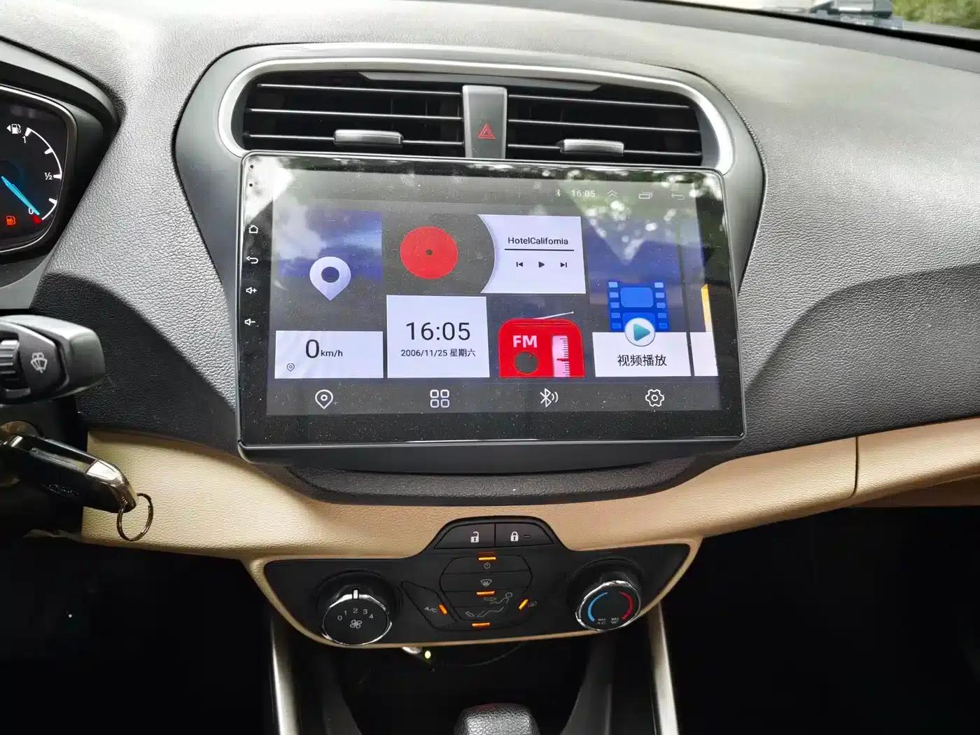 Ford Focus 2017 1.5L Automatic Comfort Model — миниатюра 12