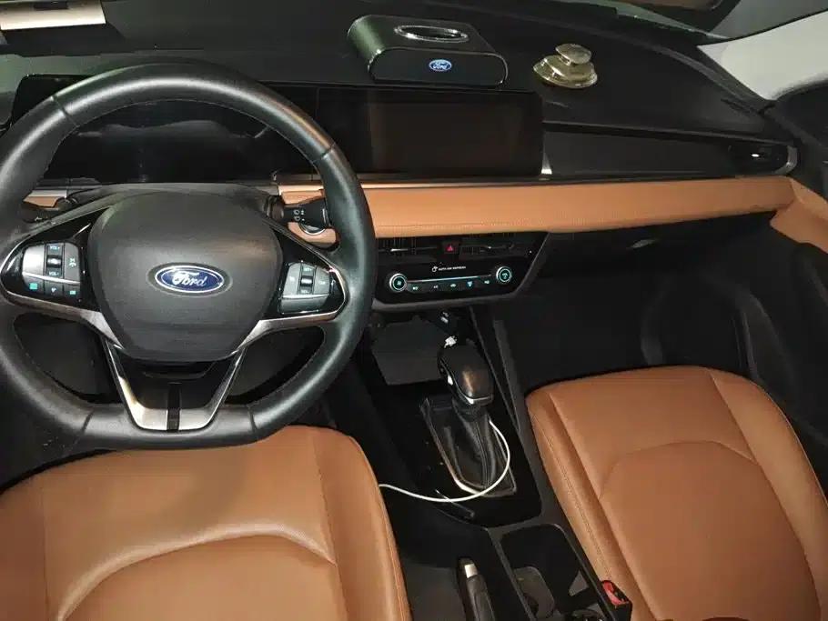 Ford Focus 2021 1.5L Automatic Glory Edition — миниатюра 12