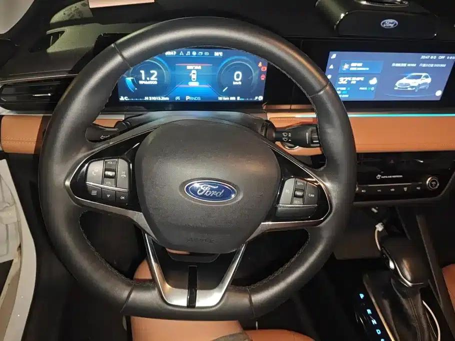 Ford Focus 2021 1.5L Automatic Glory Edition — миниатюра 15