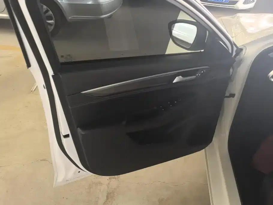 Ford Focus 2021 1.5L Automatic Diamond Edition — миниатюра 7