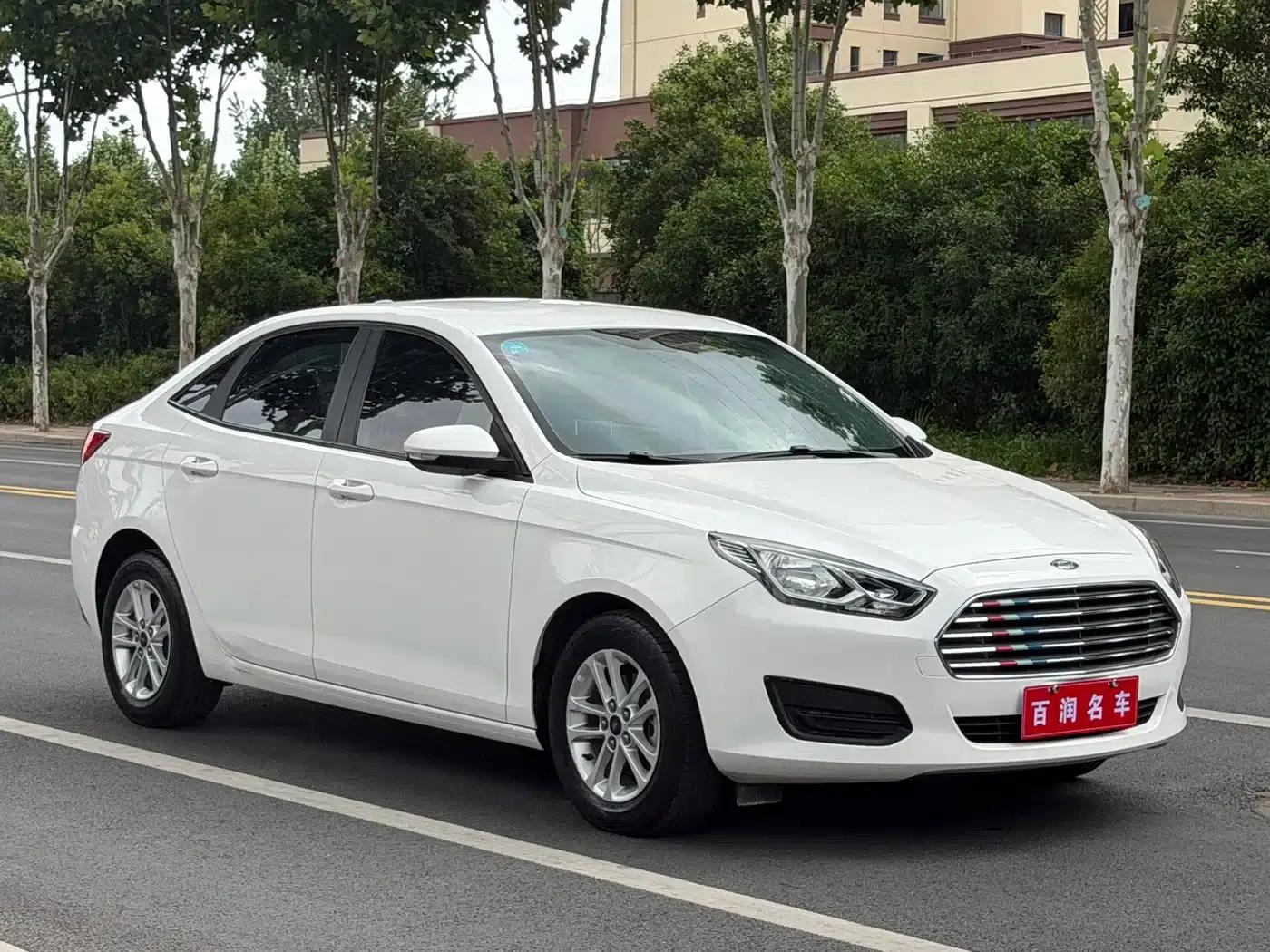 Ford Focus 2019 Facelift 1.5L Manual Premium Edition (National V Emission Standard) — миниатюра 2