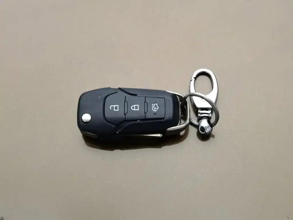 Ford Focus 2015 1.5L Automatic Comfort Model — миниатюра 19