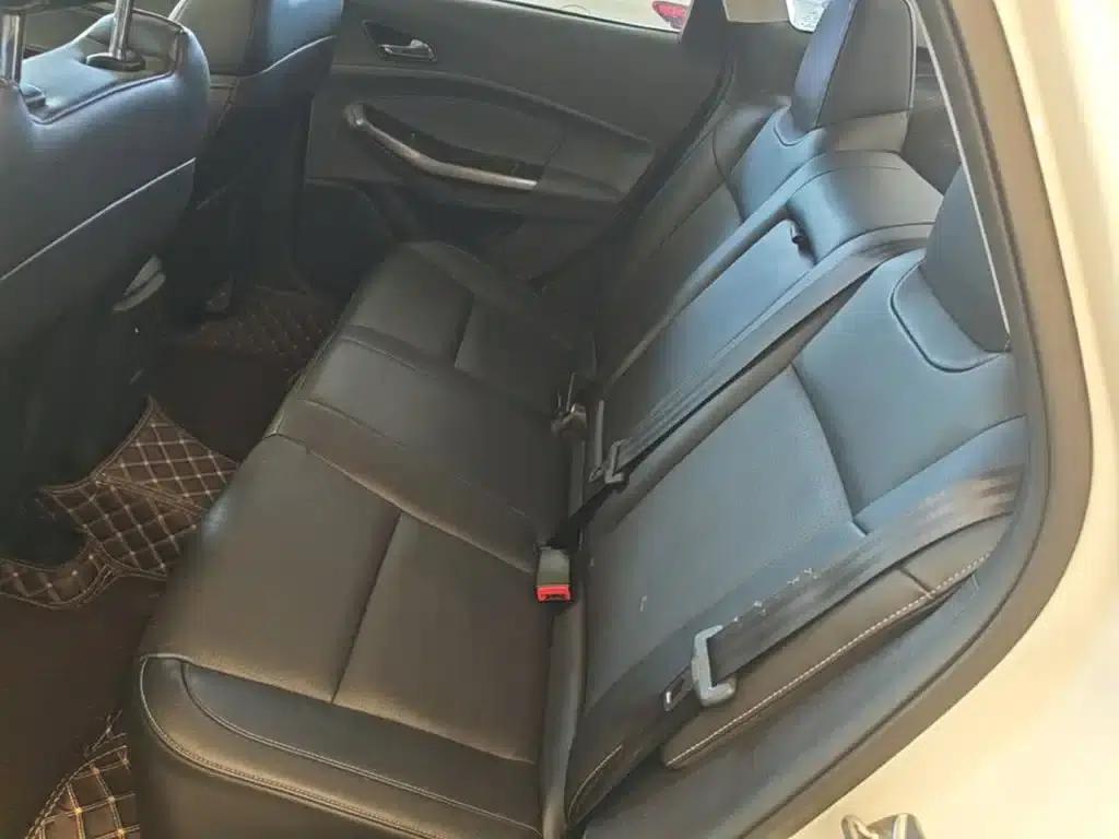 Ford Focus 2015 1.5L Automatic Fashion Edition — миниатюра 17