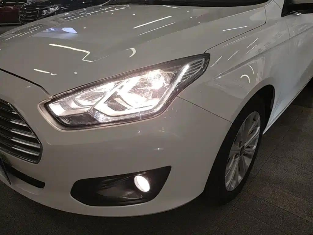 Ford Focus 2017 Happiness Edition 1.5L Automatic Fashion Model — миниатюра 24