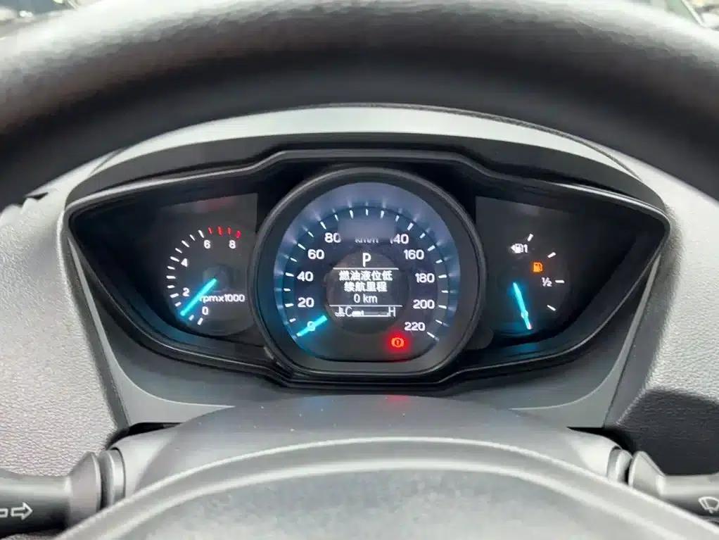 Ford Focus 2019 Facelift 1.5L Automatic Premium Edition (Tire Pressure Monitoring) China VI Emission Standard — миниатюра 12