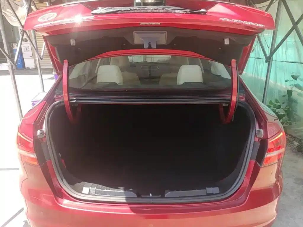 Ford Focus 2015 1.5L Automatic Comfort Model — миниатюра 19