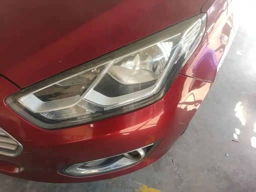 Ford Focus 2015 1.5L Automatic Comfort Model — миниатюра 24