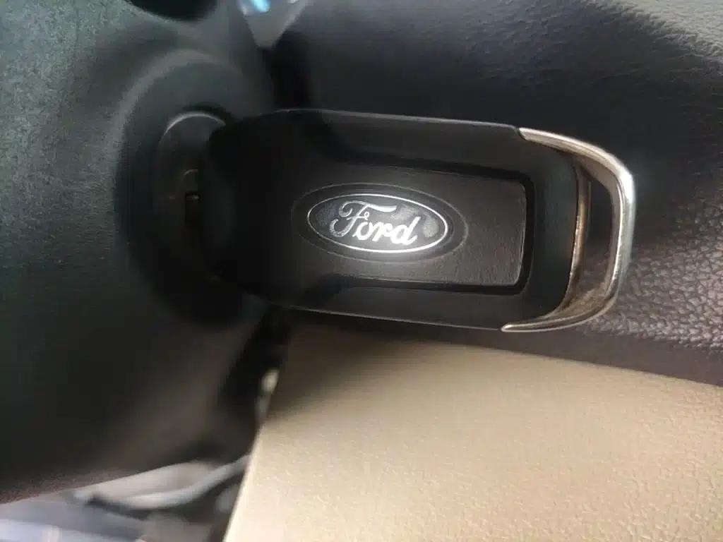 Ford Focus 2015 1.5L Automatic Comfort Model — миниатюра 9